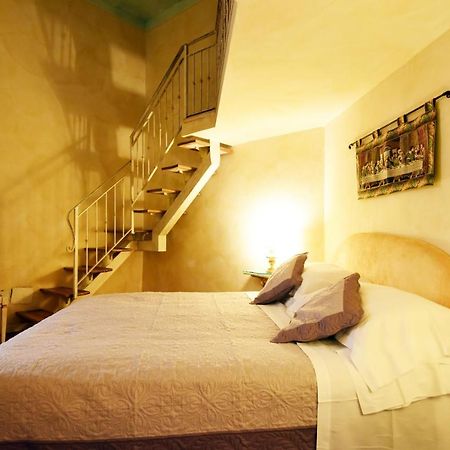 פירנצה Italian Experience-Suite Medici Loft 8 מראה חיצוני תמונה